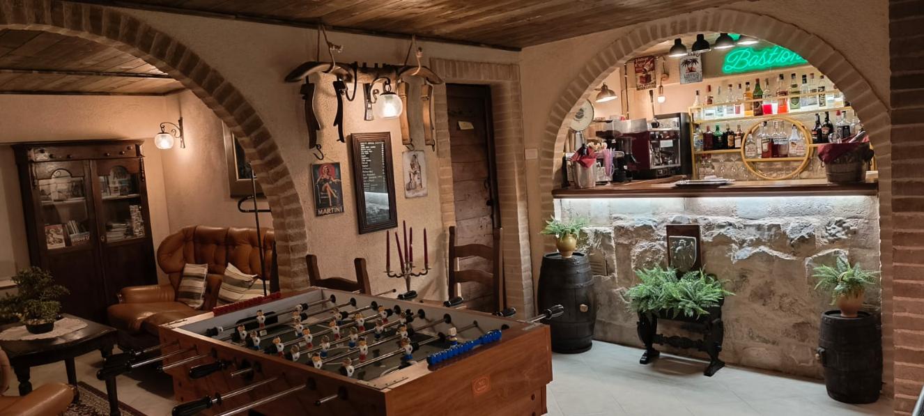SALA GIOCHI - AGRITURISMO IL BASTIONE